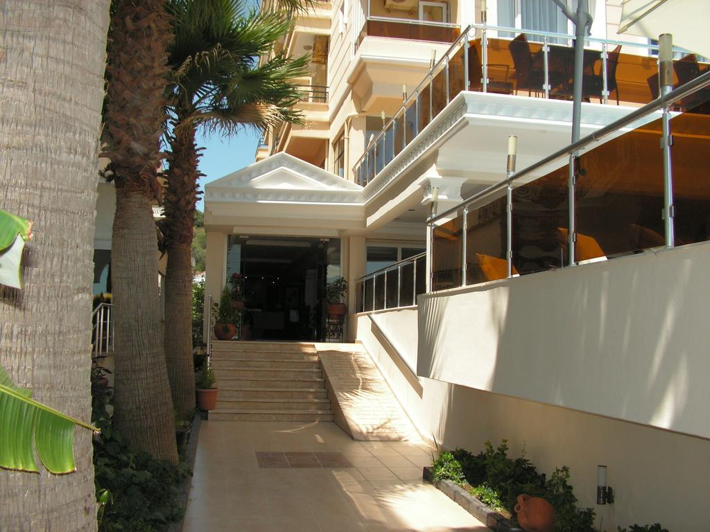 Amphora Hotel Ayvalik Exterior photo