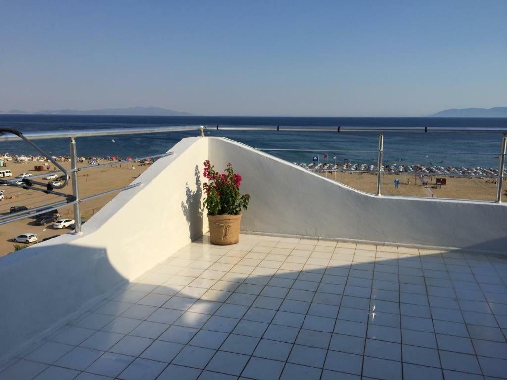 Amphora Hotel Ayvalik Exterior photo